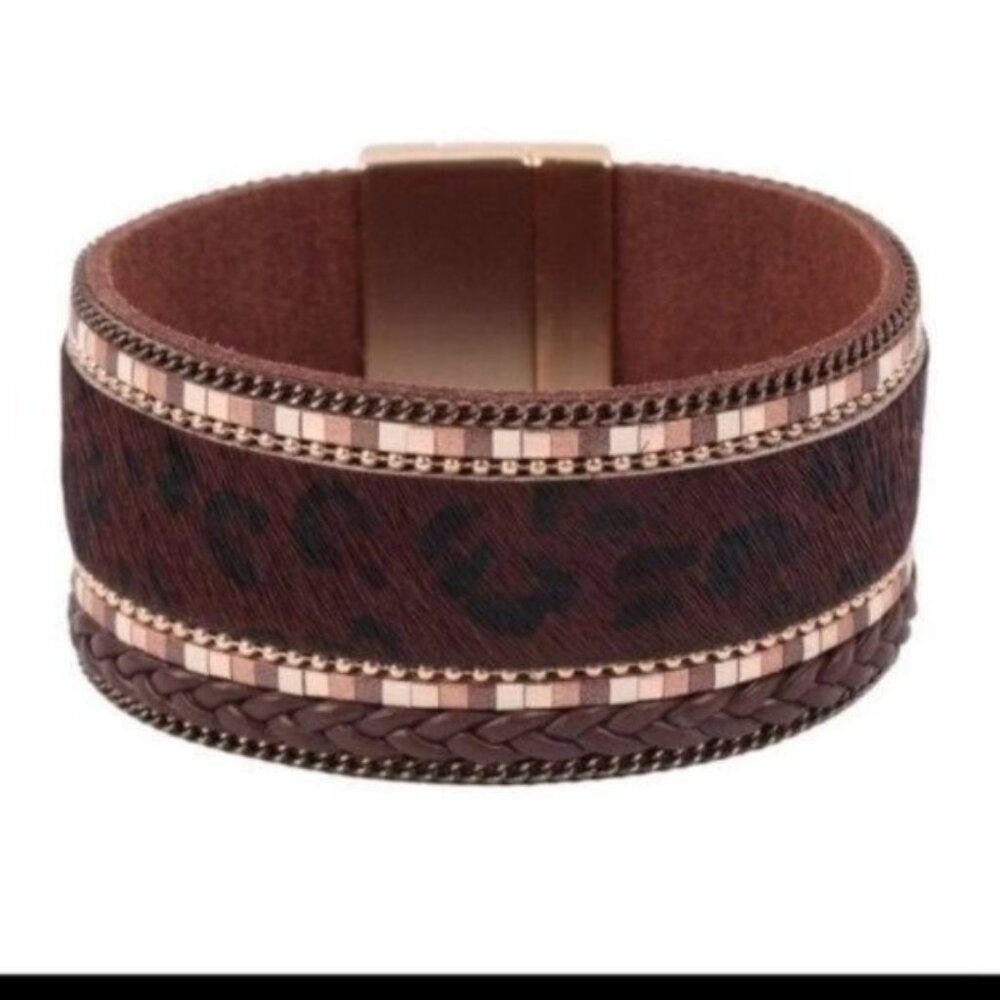 FAUX LEATHER MAGNETIC BRACELET-NEW